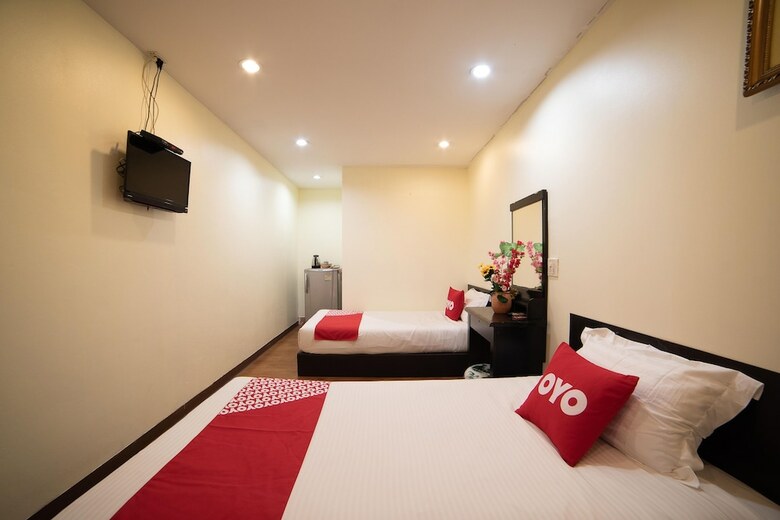 Hotel Oyo 432 Longzhu Guesthouse