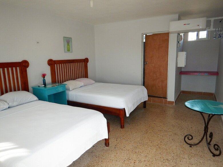 Motel Blue Coconut Cancun