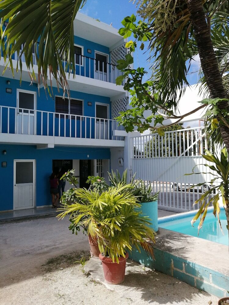 Motel Blue Coconut Cancun