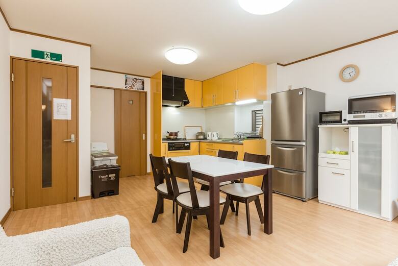 Apartamentos Awaza House