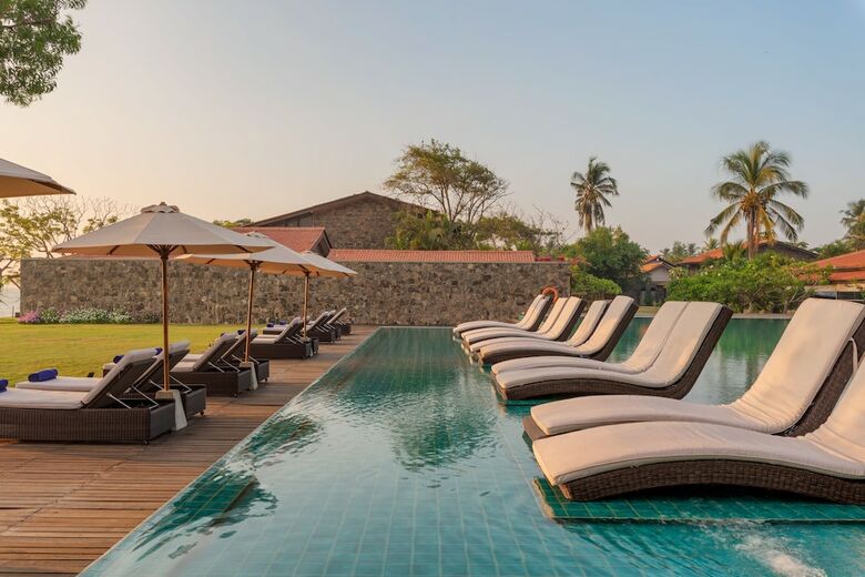 Hotel Arie Lagoon