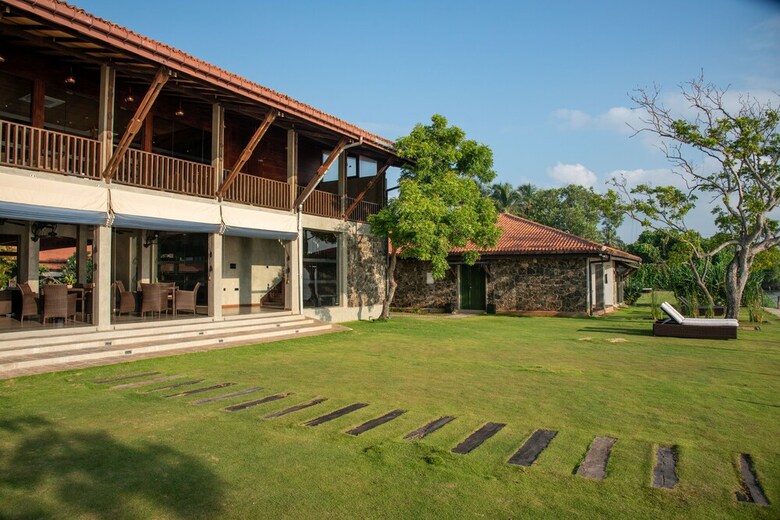 Hotel Arie Lagoon