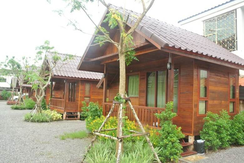 Hotel Ruenthong Resort Surat Thani