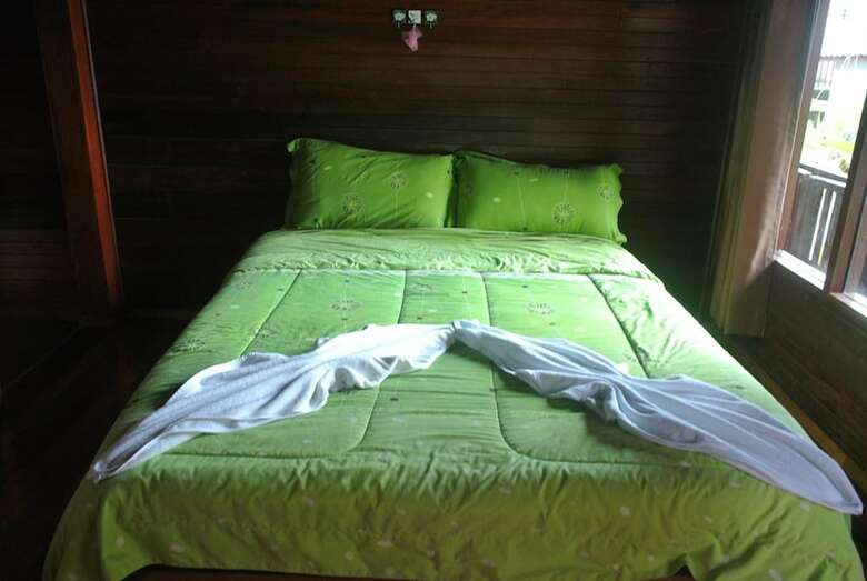 Hotel Ruenthong Resort Surat Thani