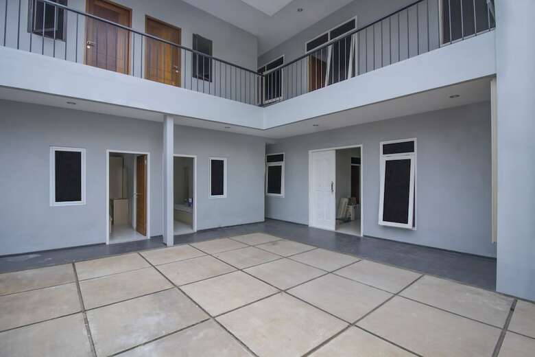 Hotel Urooms Tanah Abang