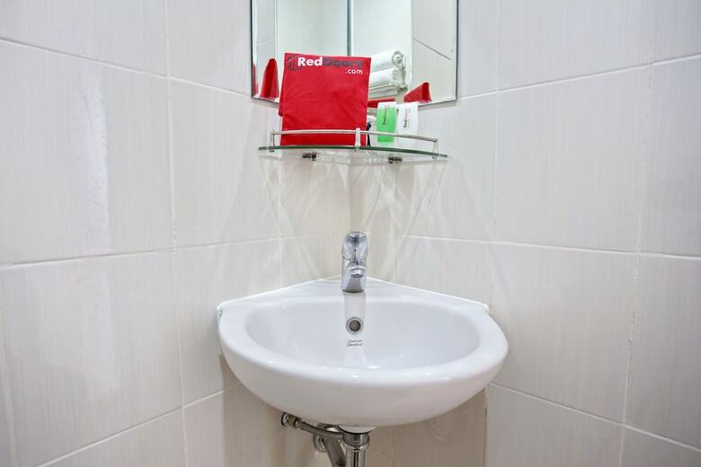 Hotel Reddoorz Plus @ Jalan Kaliurang