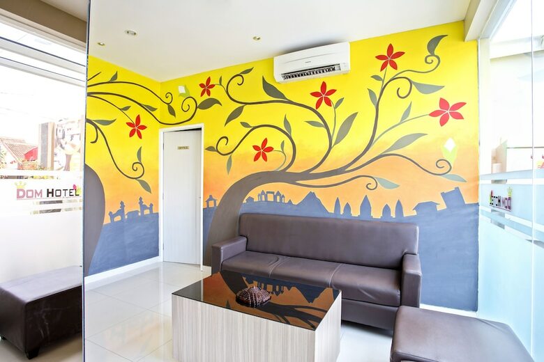 Hotel Reddoorz Plus @ Jalan Kaliurang
