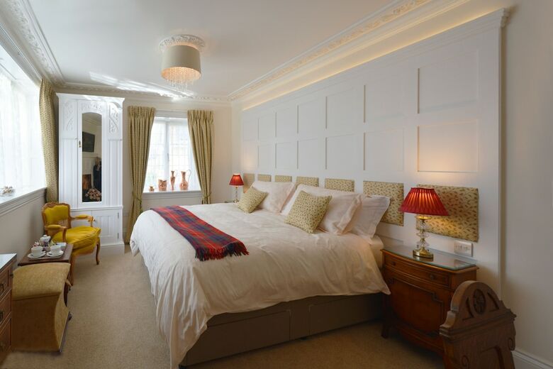 Hotel Haven Hall