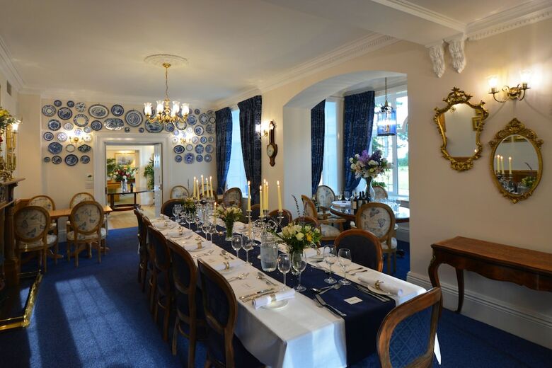 Hotel Haven Hall