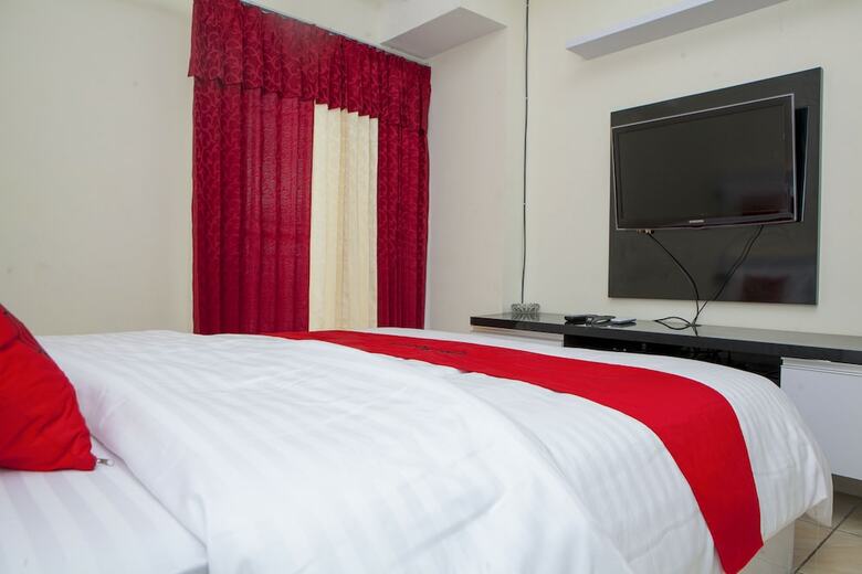 Hotel Reddoorz Apartment @ Tamansari Panoramic Soekarno