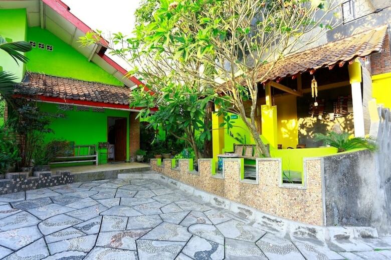 Hotel Reddoorz @ Ngampilan