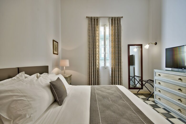 U Collection Suites & Apartments