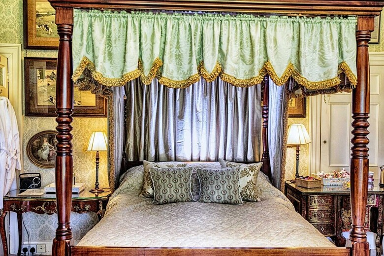 Bed & Breakfast Maunsel House