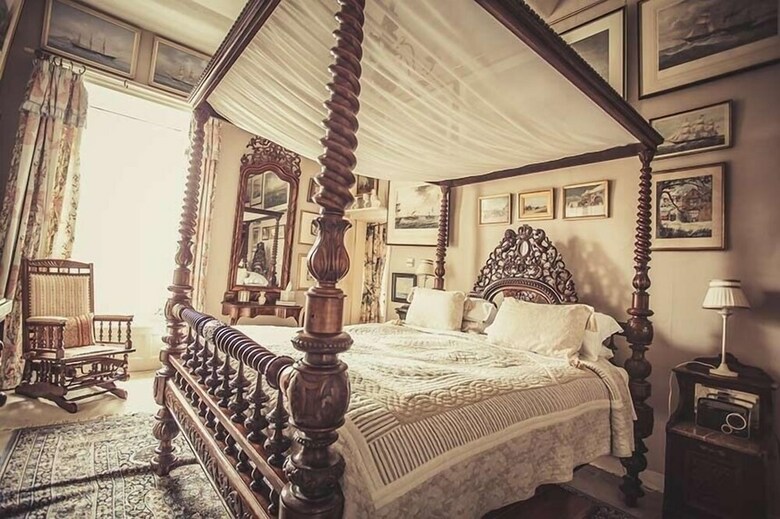 Bed & Breakfast Maunsel House