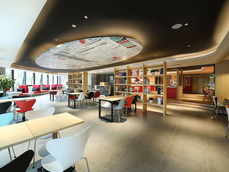 Hotel Ibis Chengdu West Jingcui Road