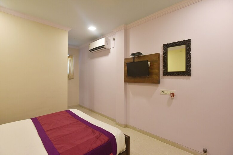 Oyo 8685 Hotel Stayland