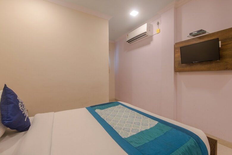 Oyo 8685 Hotel Stayland