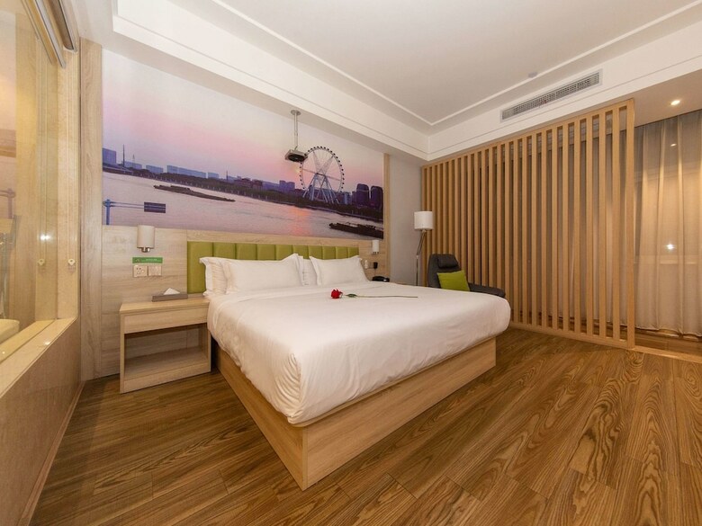 Hotel Ibis Styles Nt Shimao Plz