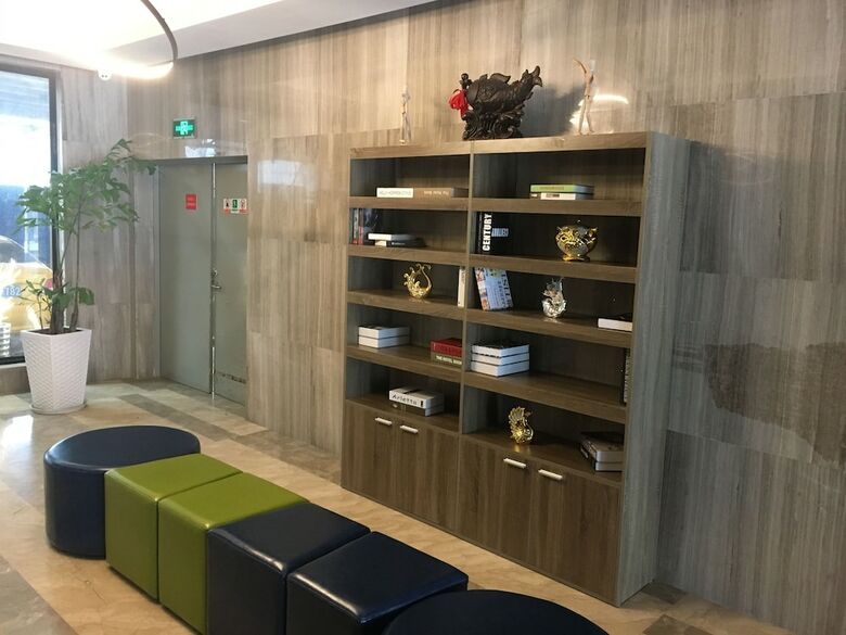 Hotel Ibis Styles Nt Shimao Plz