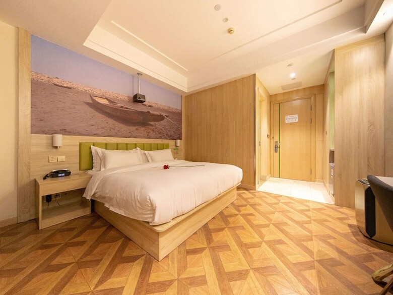 Hotel Ibis Styles Nt Shimao Plz