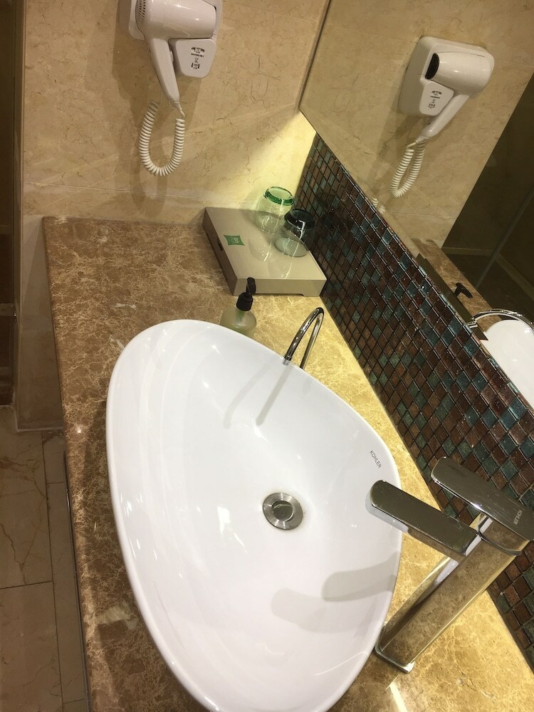 Hotel Ibis Styles Nt Shimao Plz