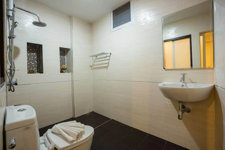 Hotel The Elegant Patong