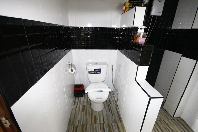 Hotel Baanchansamut Homestay
