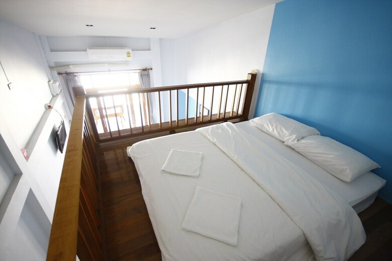 Hotel Baanchansamut Homestay