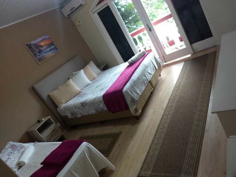Hotel Balne�rio Itapocoroi