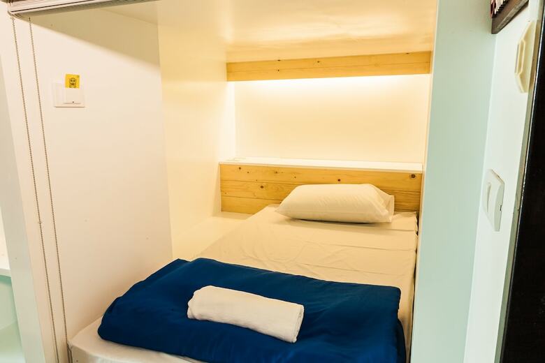 Hostal Travel Light Hostel Pattaya