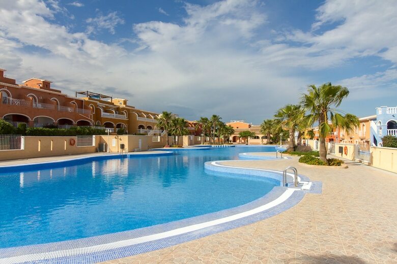 Apartamentos Bungalow La Cala