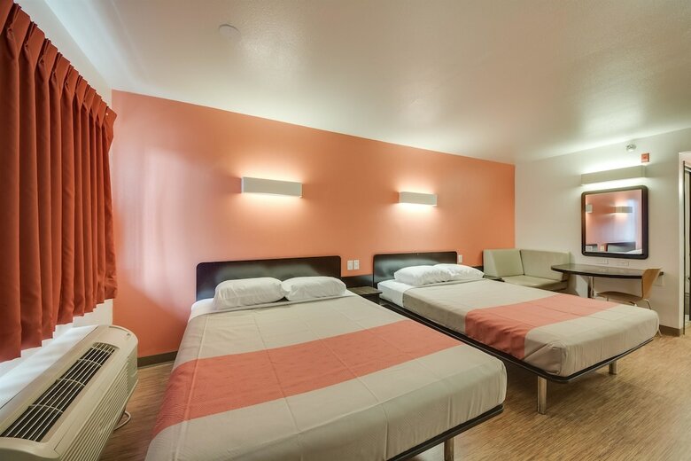 Motel 6 Brownsville North