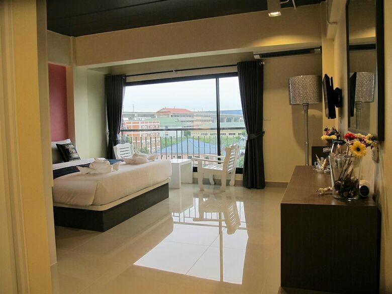 Hotel Suvarnabhumi Oriental Resort