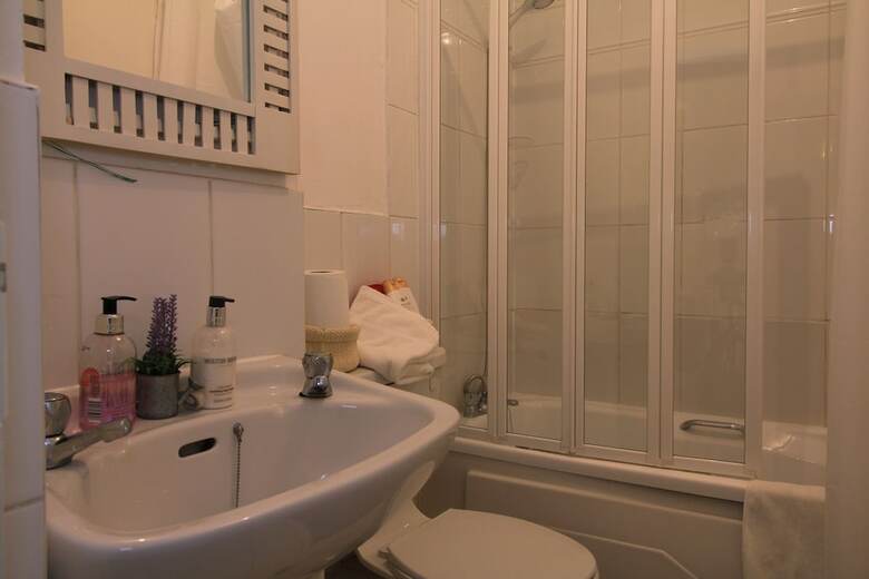 South City Centre Apartment