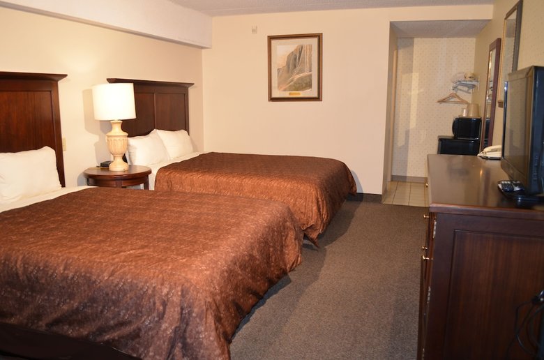Grand Memories Hotel & Suites