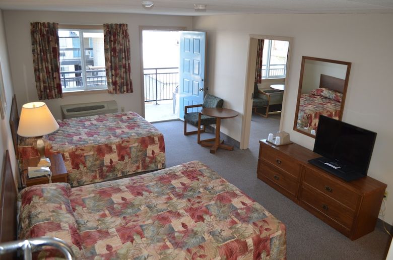 Grand Memories Hotel & Suites