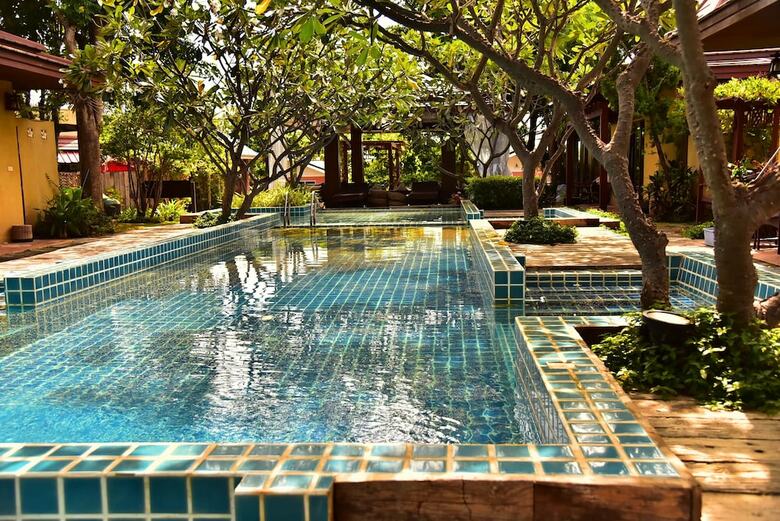 Hotel Chaan Mai Hom