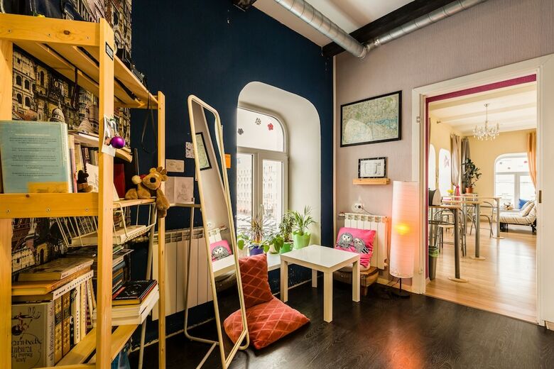 Hostal Whose Suitcase Hostel