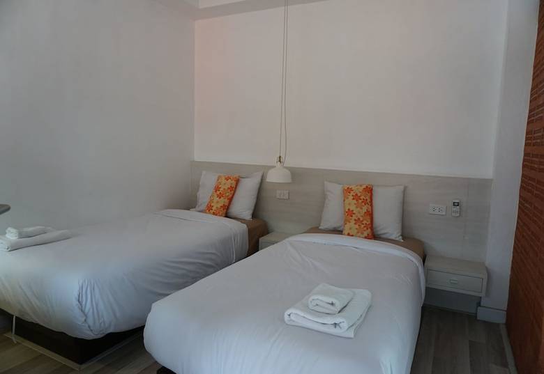 Hotel 202 House