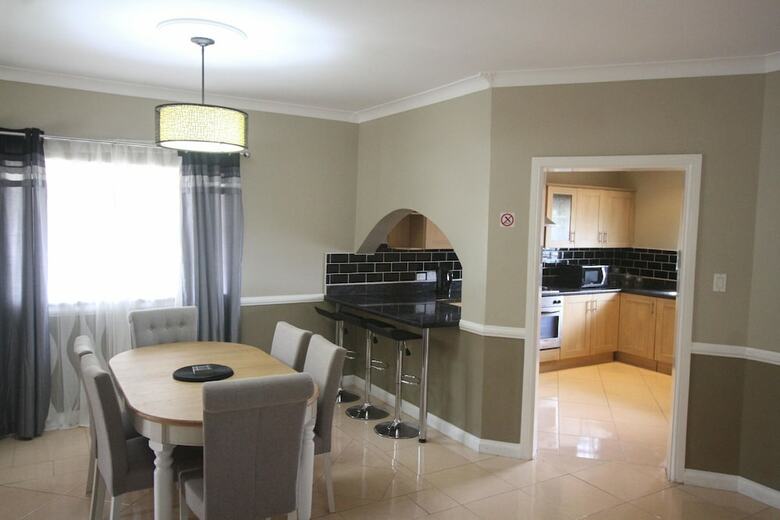 Villa Summer Breeze Vacation Home
