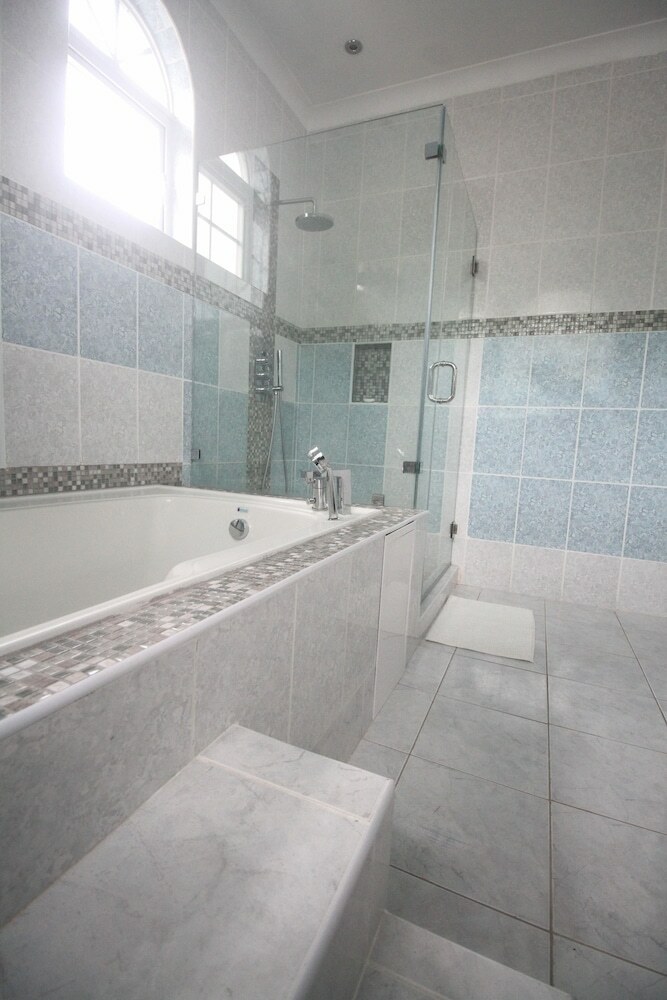 Villa Summer Breeze Vacation Home
