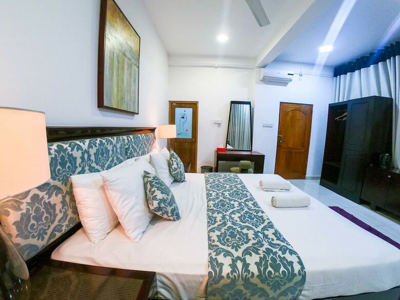 Romance Hills Hotel