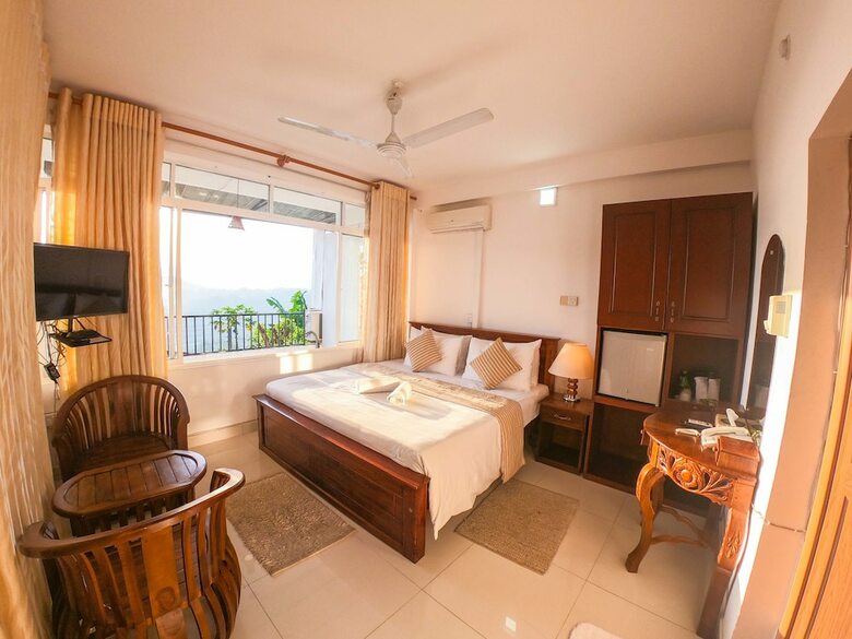 Romance Hills Hotel