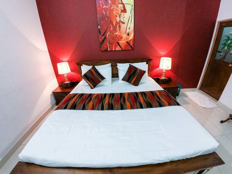 Romance Hills Hotel