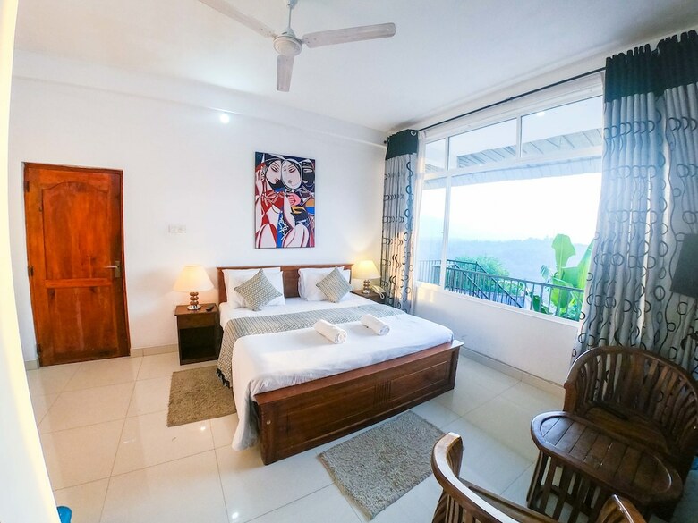 Romance Hills Hotel