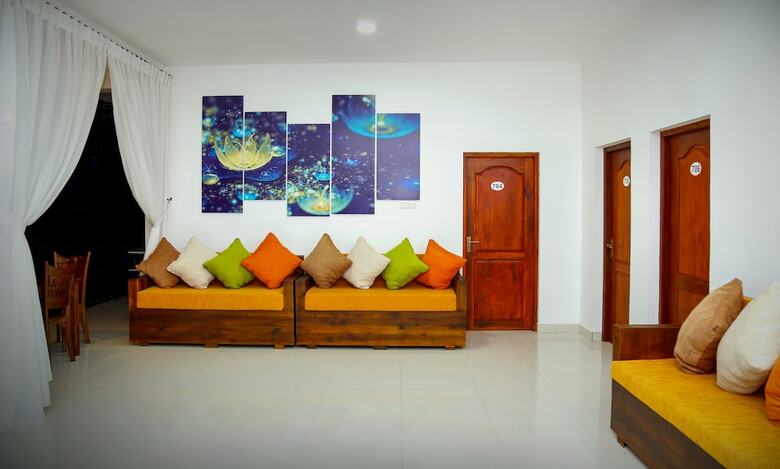 Romance Hills Hotel