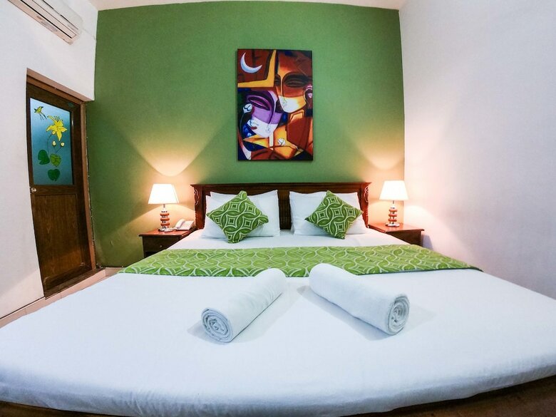 Romance Hills Hotel