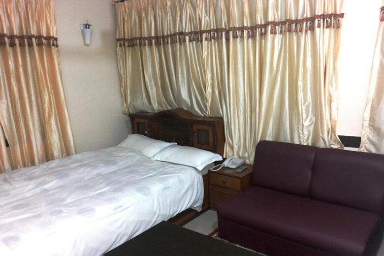 Mandakini Hotel