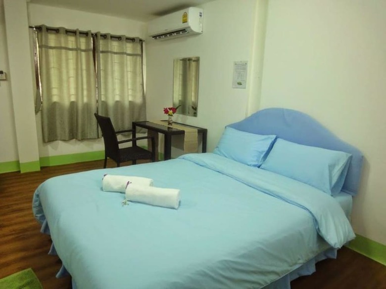 Hotel Coconut Home Resort