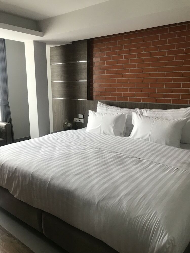 V20 Boutique Hotel By Locals